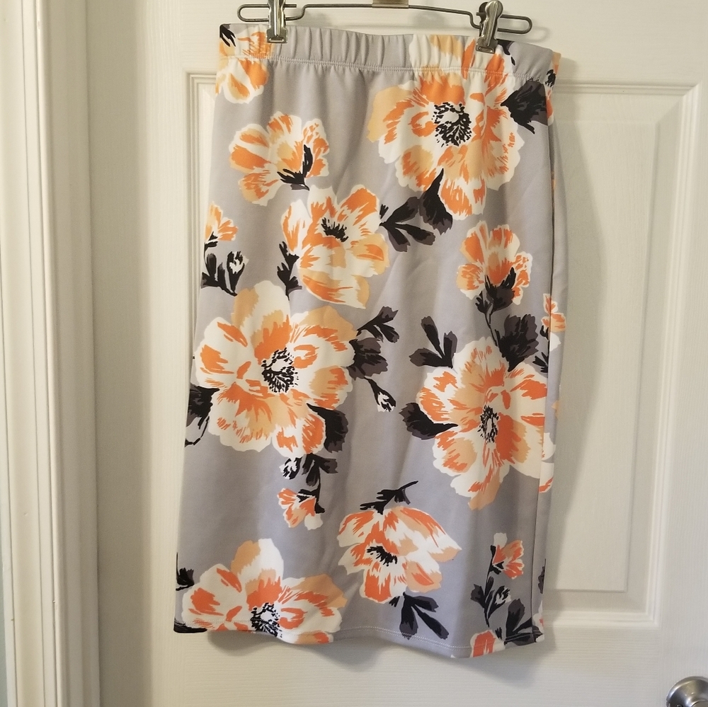 Stretchy skirt